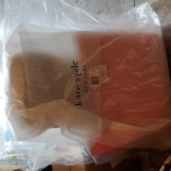 PURSE - Picture 1 of 7